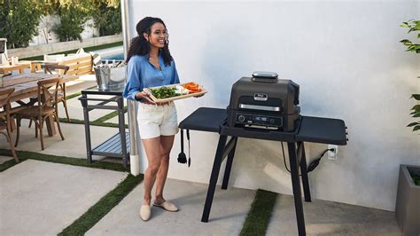 Ninja Woodfire Pro XL Elektrischer Outdoor Grill Smoker Mit Smart