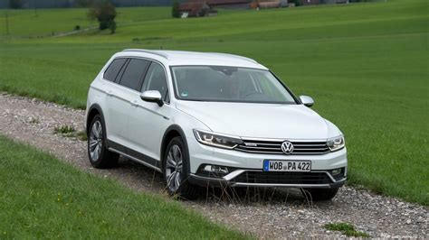 Volkswagen Passat Alltrack B8 2 0 дизельный 2019 White Spirit на Drive2