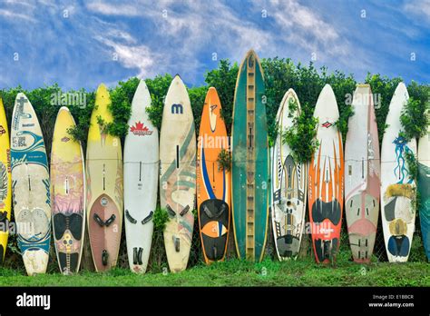 Surfboard fence in Maui, Hawaii Stock Photo: 69706583 - Alamy