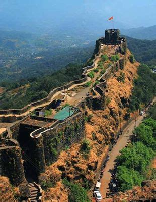 Famous Forts In Pune That Make Up For The Best Weekend Getaway