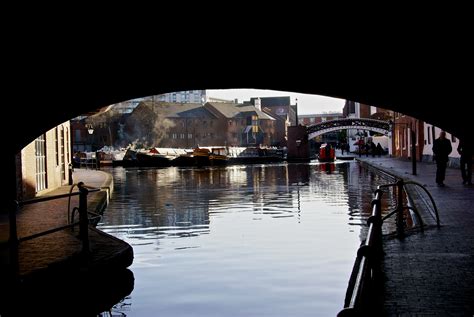 Wallpaper Reflection Waterway Water Canal Architecture Sky