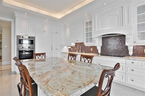 Luxury Yorkville condo sells for more than $1M under asking (PHOTOS ...