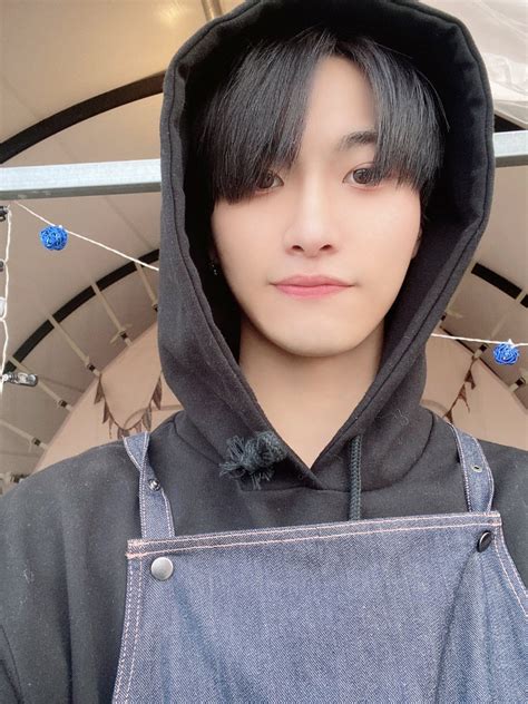 N년 전 오늘의 성화 On Twitter 220223 Official Twitter 에이티즈 Ateez 박성화 성화 Seonghwa