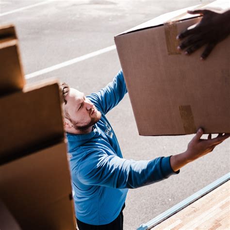 You might be surprised by which moving packing supplies are useless 7