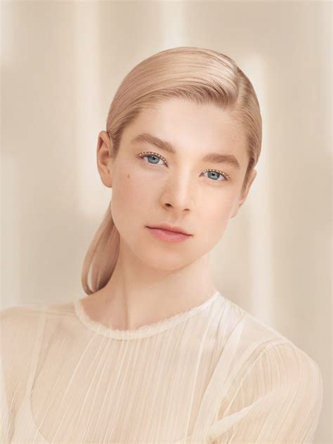 Top 15 Beautiful and Hottest Transgender Models 2021