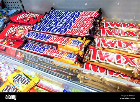 Twix Bar Stock Photos And Twix Bar Stock Images Alamy