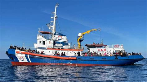 Mare Jonio Il Video Del Soccorso Guardia Costiera Libica Spara Sui