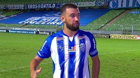 Luciano Castán lamenta empate Cruzeiro mas valoriza ponto