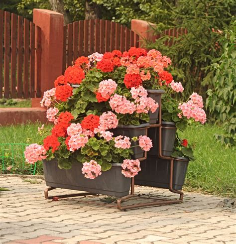 25 Unique Flower Planters And Pots Pictures