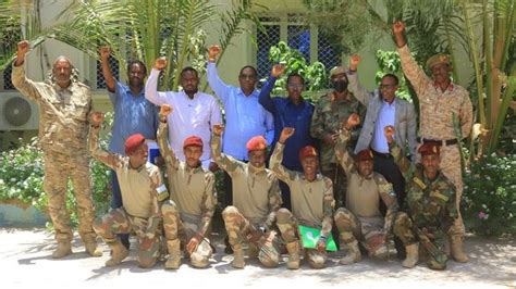 Sawirro Dawladda Puntland Oo Soo Bandhigey Ciidamo Ka Soo Goostay