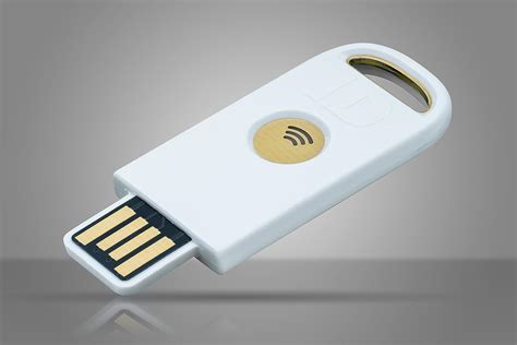 Identiv Utrust Fido Nfc Security Key Usb A Fido Fido U F Piv