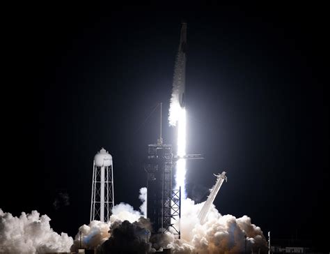 Despeg El Cohete Spacex Con Cuatro Turistas Espaciales A Bordo N Digital