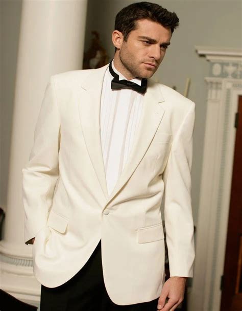 2018 One Button Grooms Tuxedos Slim New Arrival White Wedding Suits For