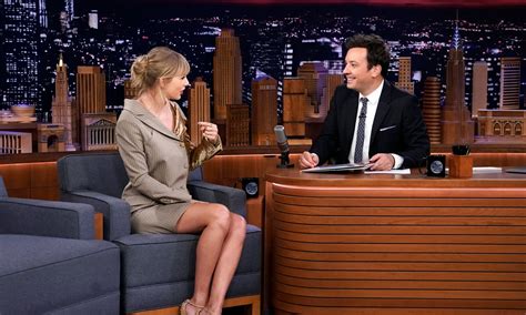 Taylor Swift Eyes Surgery