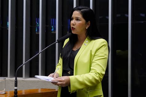 Cristiane Lopes Deputada Propõe Pl De Inclusão Da Fibromialgia Como