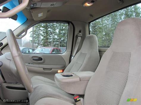 2001 Ford F150 XLT Regular Cab 4x4 interior Photo #46286359 | GTCarLot.com