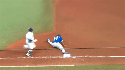 Mlb On Twitter Vladdy With The Splits Https T Co Ihjzvnkv O