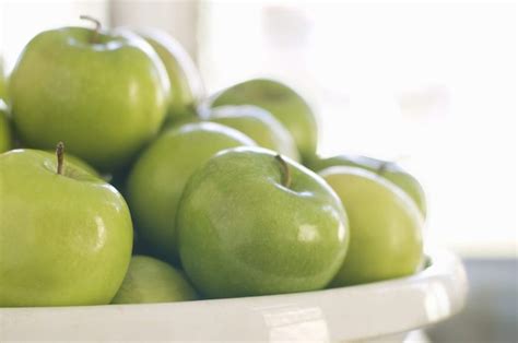 Are Apples Good For People With Diabetes A Dietitian Explains