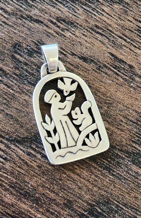 Retired James Avery Sterling Silver St Francis Loves Gem