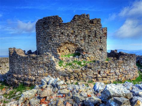 Colldejou La Mola Runes Del Castell Baix Camp Jobove Reus