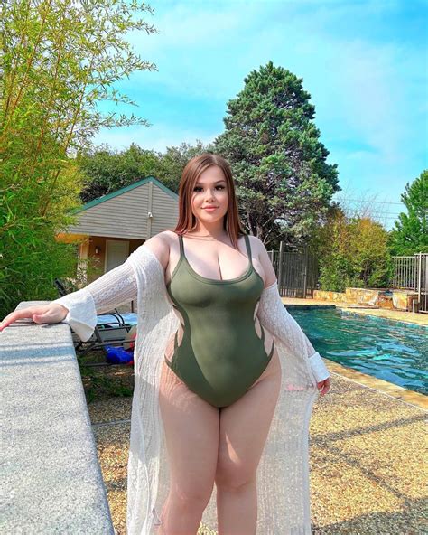 The BBW Gallery Photo