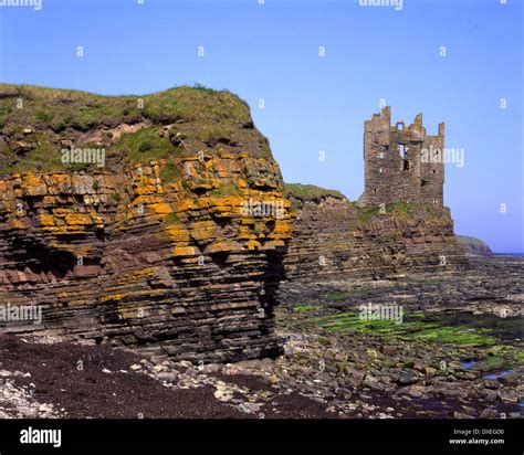 Keiss castle, caithness Stock Photo - Alamy