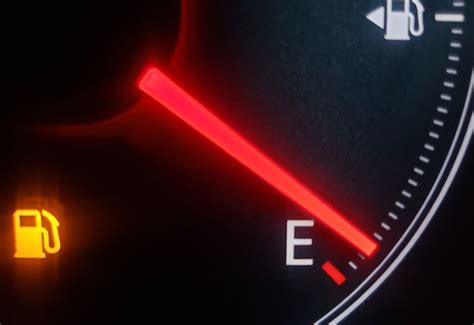 6 Symptoms of Bad Gas in Your Car and How to Remove It from Your Tank