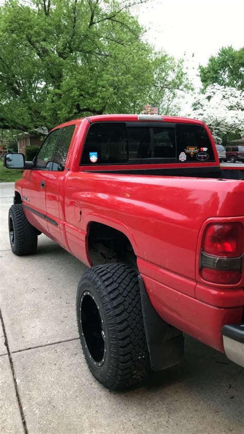 2002 Dodge Ram 2500 With 18x12 44 Moto Metal Mo962 And 33125r18