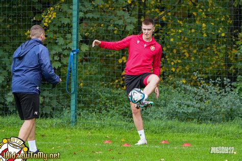 Widzewiacy trenują przed meczem z Koroną WidzewToMy Oficjalny