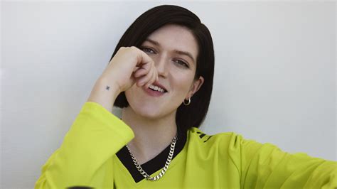 romy shares debut solo album mid air stream