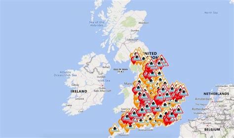 Flood warnings UK map: Over 300 flood warnings in place as torrential ...