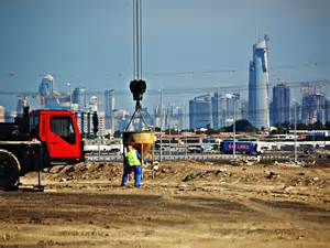 File:Dubai under construction.jpg - Wikimedia Commons