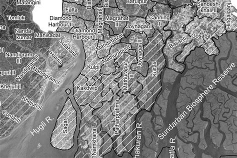 Photo 2: District Purba Medinipur and South 24 Parganas, the coastline ...