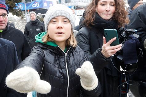 Greta Thunberg juge absurde d écouter à Davos les responsables de