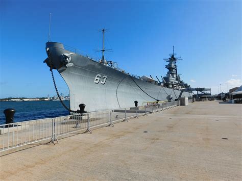 USS Missouri at Rest. Pearl Harbor, Hawaii. [OC] [4608 x 3456 ...