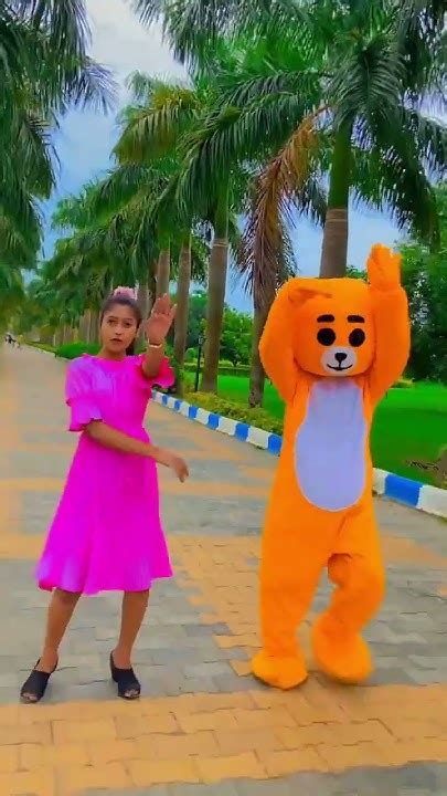 Teddy Bear Reel Video Public Place Ladki Ke Sath Video Funny Dance