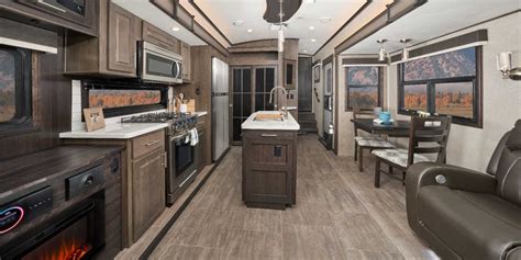 2021 North Point Luxury Fifth Wheel