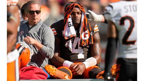 Browns Qb Deshaun Watson Carted Off Field With Achilles Injury Wkyc