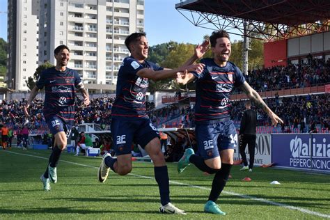 Cosenza Bari Le Pagelle Dei Tifosi Svetta Giacomo Cal Tifo Cosenza