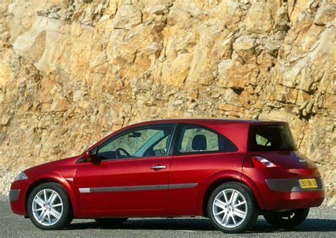 2003 Renault Megane II Sport Hatch - HD Pictures @ carsinvasion.com