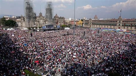 Marcha De Amlo 18 De Marzo La Lucha Por Llenar El Zócalo ¿cuánta