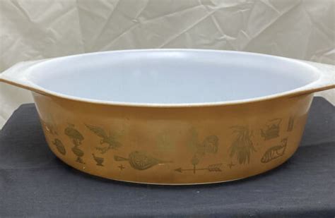 Pyrex Early American Qt Oval Casserole Brown W Gold Image Made