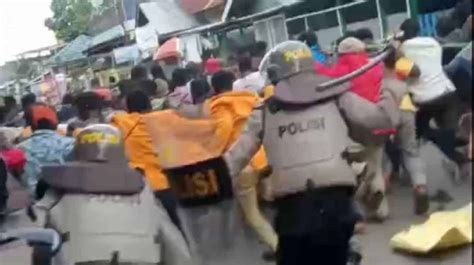 Seorang Mahasiswa Uncen Diduga Tertembak Peluru Karet Saat Demo Tolak