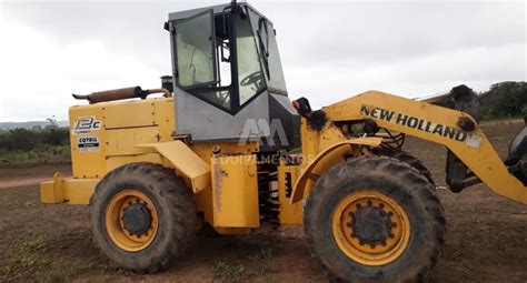 P Carregadeira New Holland Am Equipamentos