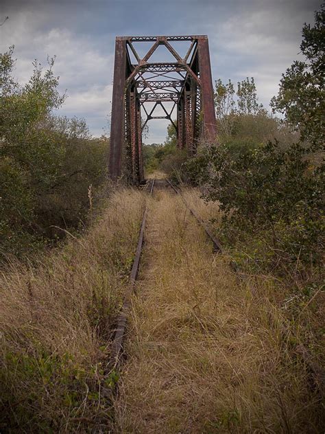 Found an abandoned train bridge built in 1901 or 1902 : urbanexploration