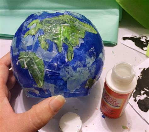 How To Create A World Globe Vase Two Different Ways One With Tissue