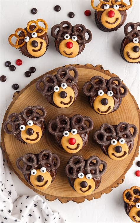 Reindeer Cupcakes - Pass the Dessert