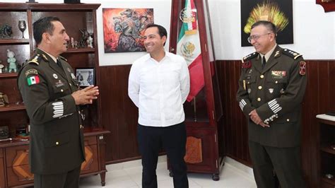 Realizan Ceremonia De Cambio De Mando De La Zona Militar