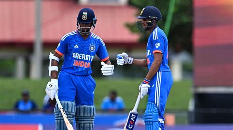 Yashasvi Jaiswal Shubman Gill Equal Rohit Sharma Kl Rahul S Record With Mammoth Partnership In