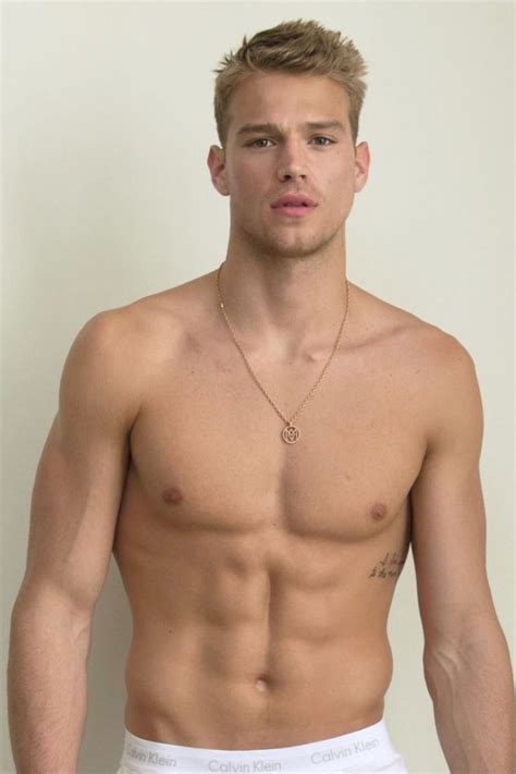 Matthew Noszka Bogoss Beaux Mecs Abdos Mecs Et Beaux Hommes